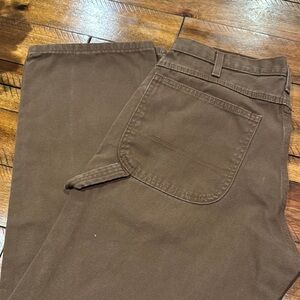Good condition men’s brown Dickies work pants. Size 32x30.
